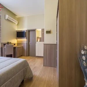 Hotel Est